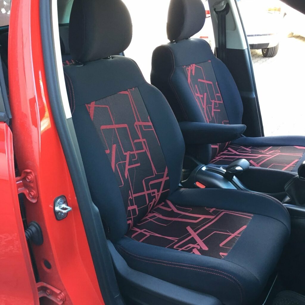 Autopotahy TASO nasazené na předních sedadlech vozu